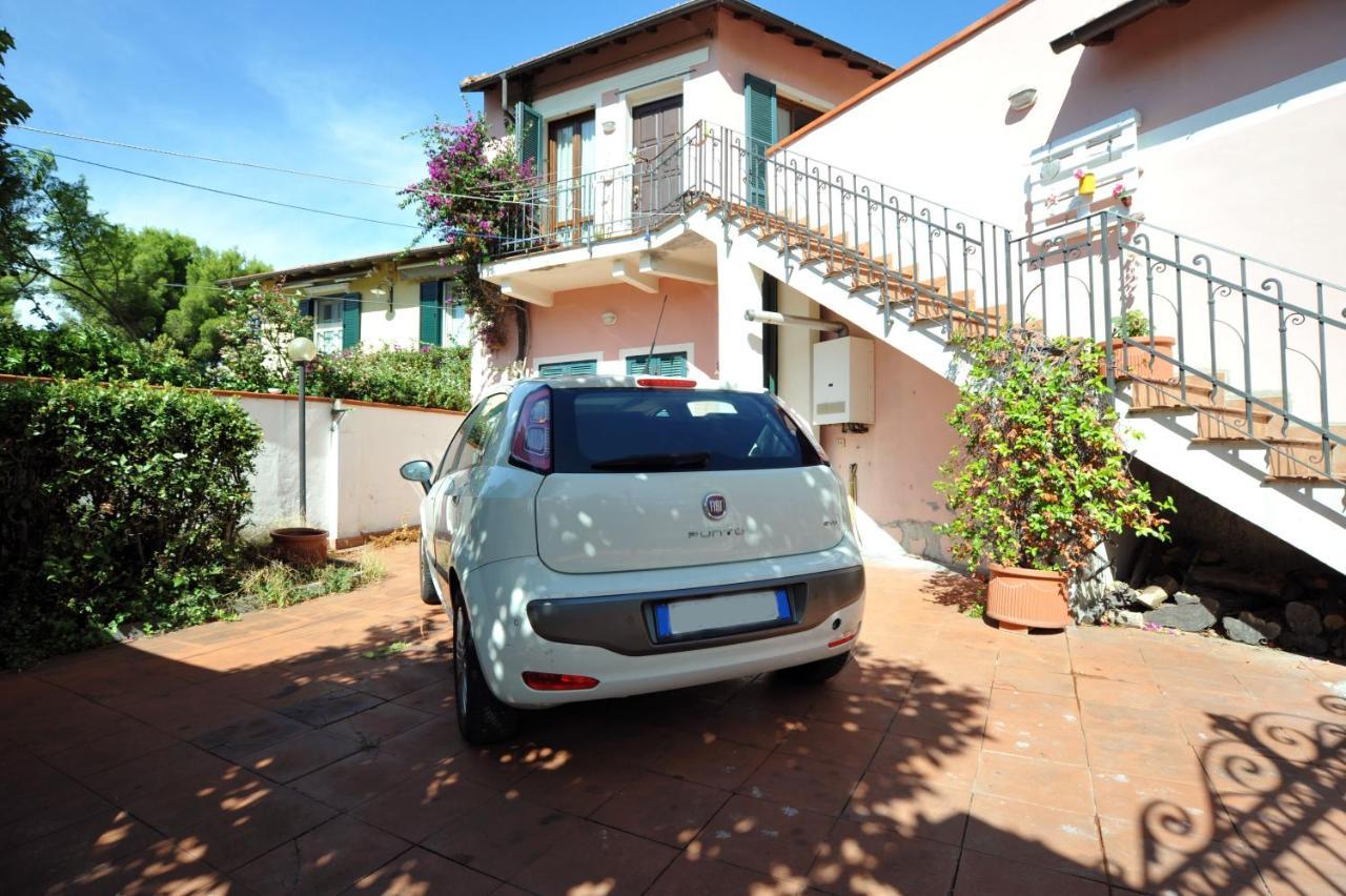 Casa Con Grande Terrazza, Ac, Wifi, Posto Auto E Vicino Al Mare Villa อิมเปรีอา ภายนอก รูปภาพ